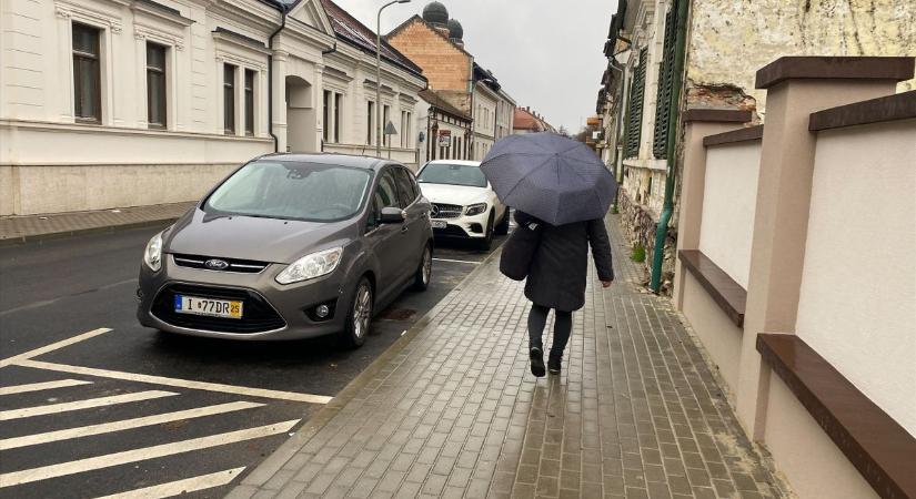 Egyelőre nem ónos, de már esik – vigyázz, később rosszabb lehet!