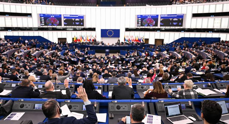 Történelmi döntés, örökre kivezetik az orosz gázt az Európai Unióból