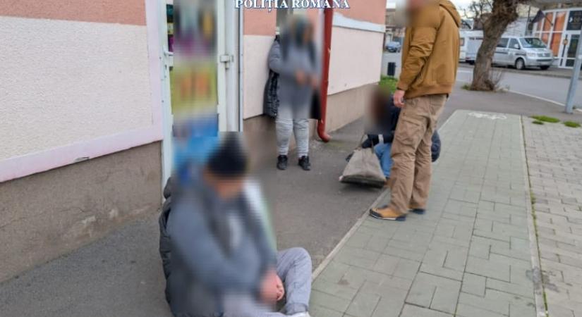 Az autóbuszon fosztottak ki egy idős nőt Marosvásárhelyen – Őrizetbe vették a tetteseket