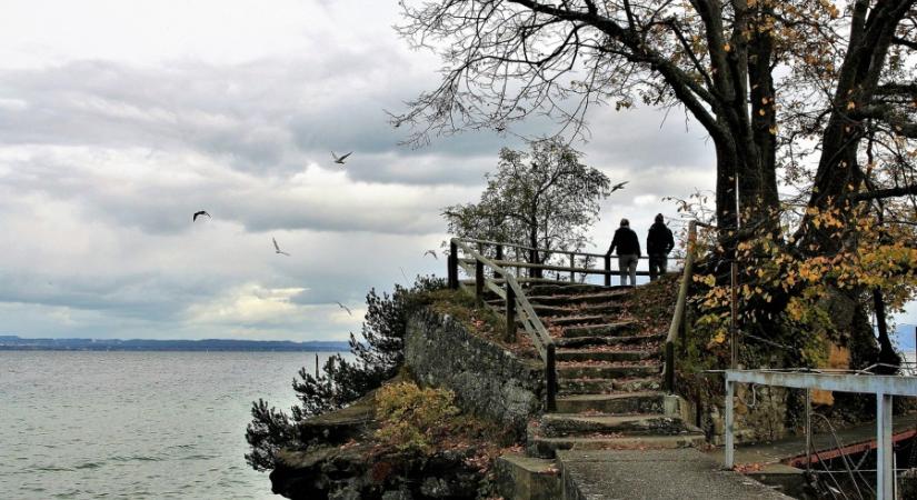 Nehezen szabadulunk a hidegpárna fogságából, de azért rövid időre ránk mosolyoghat a Nap