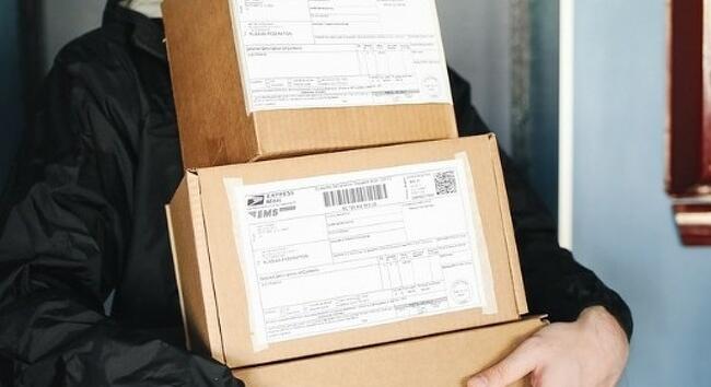 Fokozott ellenőrzés alá kerültek a csomagküldő szolgálatok