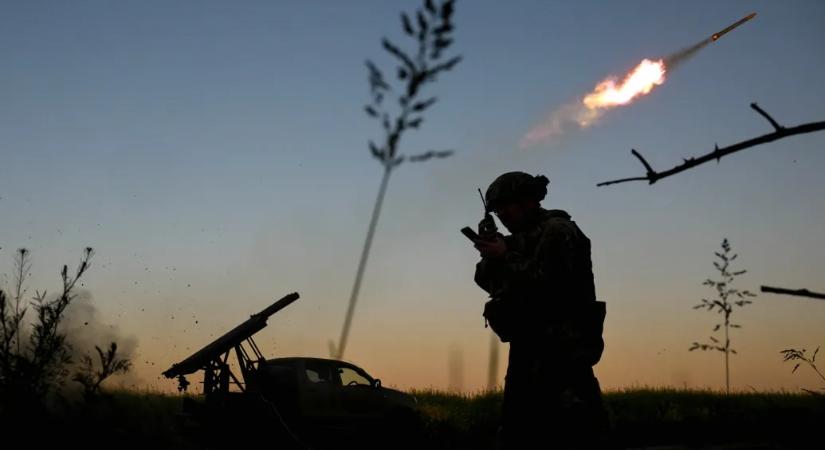 Dél-afrikaiakat csaltak testőrképzésre Oroszországba, de végül az ukrán frontra küldték őket