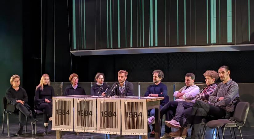 A Nagy Testvér itt van és figyel minket