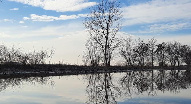 10 fokos kontraszt alakult ki a napos keleti tájak javára