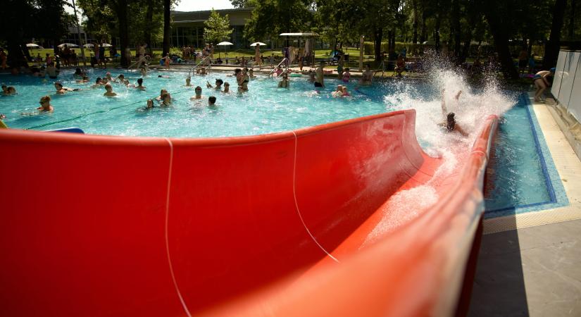 Országos szinten is olcsónak számít a vásárhelyi fürdő – veszteségcsökkentést tervez a Hód-Fürdő 2026-ra