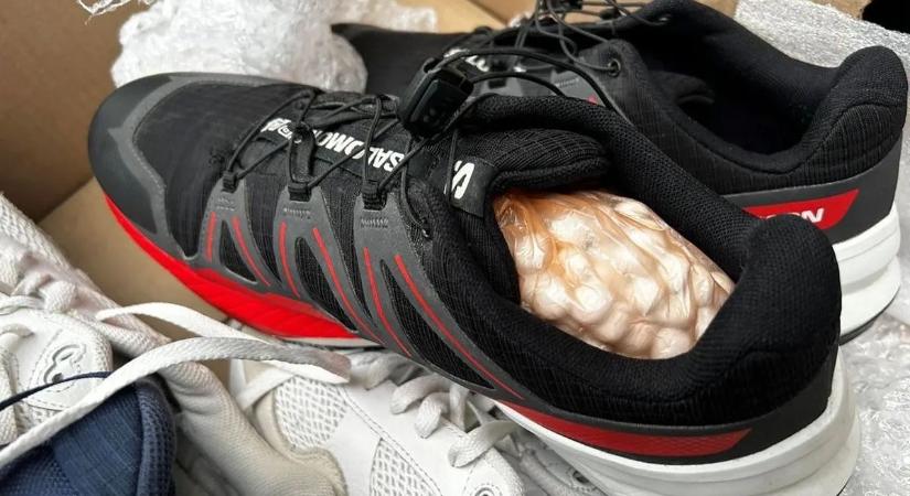 „Divatbemutató” a határon: hiába öltöztették fel a csempészárut, a röszkei vámosok átláttak a szitán