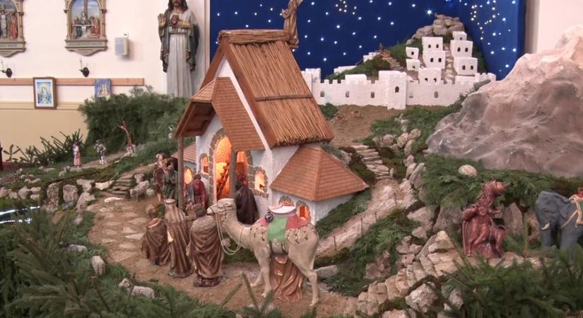 A karácsony szent pillanata elevenedik meg Zalaváron