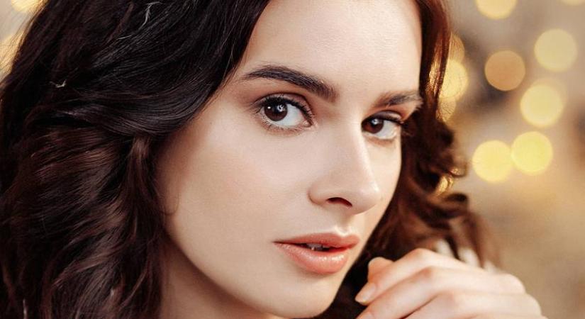 10 csodaszép frizura az ünnepi alkalmakra: hosszú és rövid hajra is mutatunk ötletet