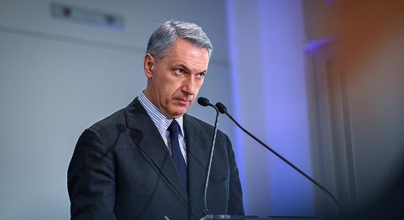 Lázár Jánosnak hamarabb jött a Jézuska, százmilliárdokat költhet el 2030-ig: ha nincs hitel, nincs MÁV?