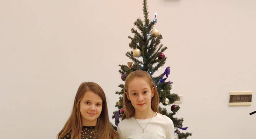 Fiatalok a városért: átvették díjukat a példaértékű teljesítményt nyújtó tanulók