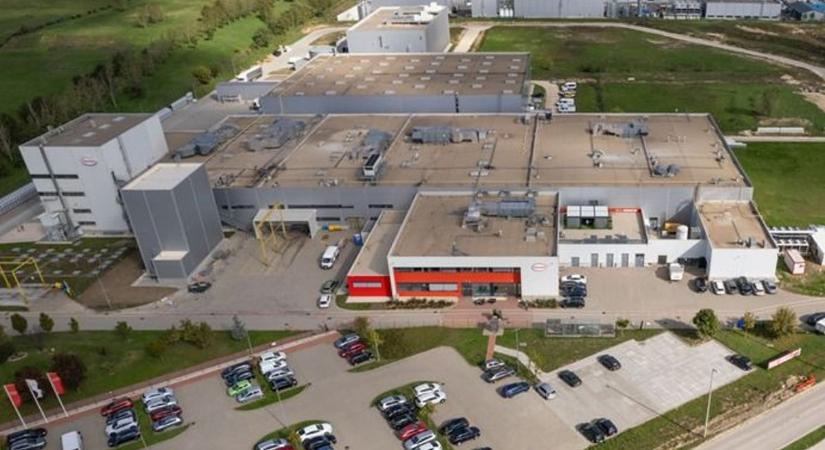 3000 balesetmentes nap, a Henkel környei gyáránál