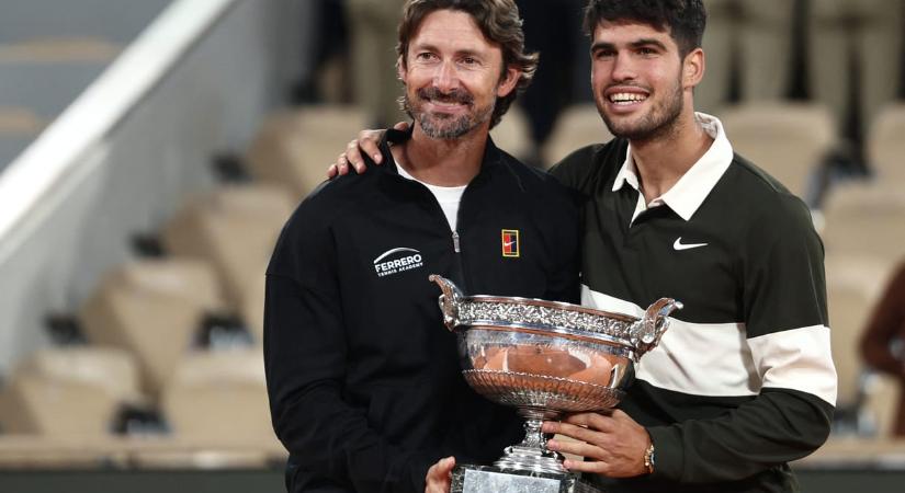 Szakított Alcaraz az őt világelsőségre vezető edzőjével