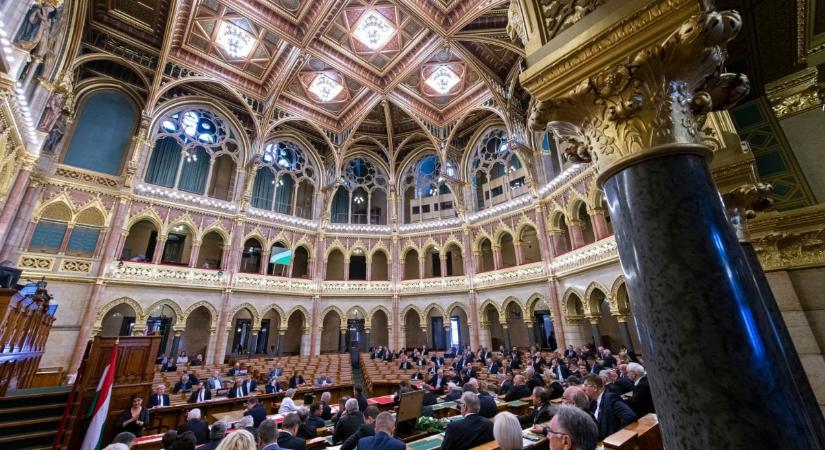 Döntött az Országgyűlés a budapesti segélyhitelről