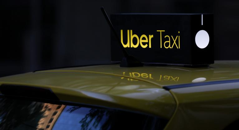 Új funkcióval növeli az utasok biztonságát az Uber