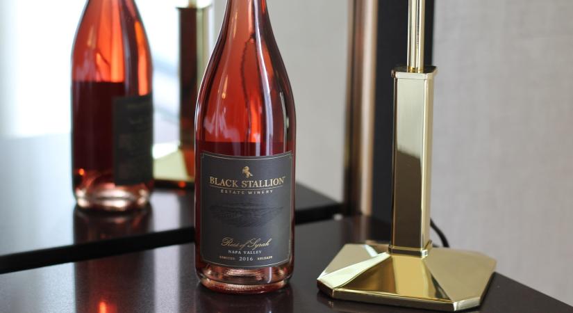 Rozé pezsgőket tesztelt a Szupermenta