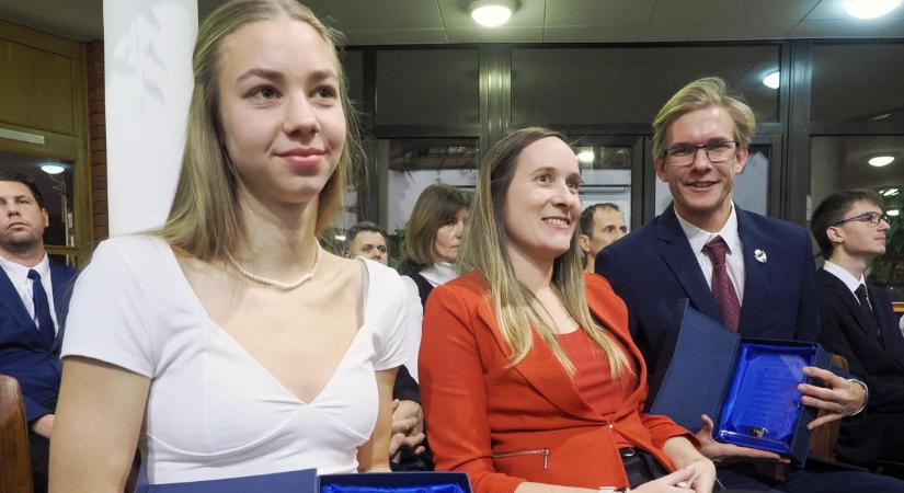 Balatonfüredi, tapolcai és ösküi iskola szerepelt a legjobban, arattak a noszlopysok (képekkel)