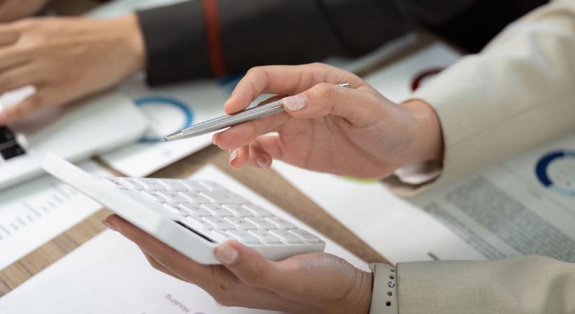 Fontos változás januártól: a minimálbérrel együtt nő a gyed és a gyod összege is