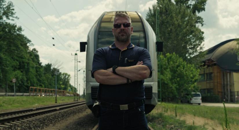 A mozdonyvezetés három szóval: felelősség, figyelem, fáradtság