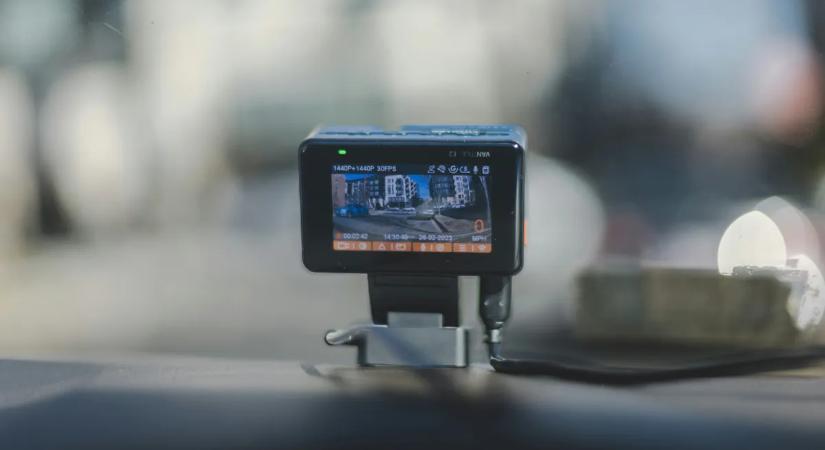 Kameraláz a magyar Ubernél, mindent láthat a vállalat, ami a kocsiban történik