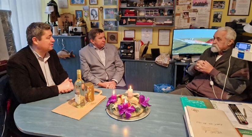 Isten éltesse Stipkovits Istvánt, a hős tűzoltót!