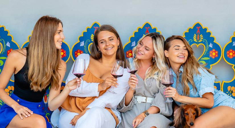 Bor, gasztronómia, élmény – így lesz tökéletes az ünnepi ajándék a hellowine.com ajándékkártyával