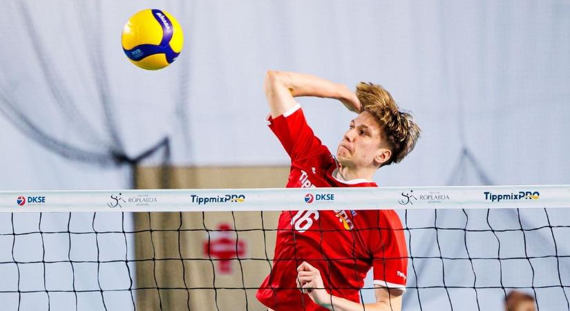 A debreceni egyetemisták is elszomorították a dunaújvárosiakat