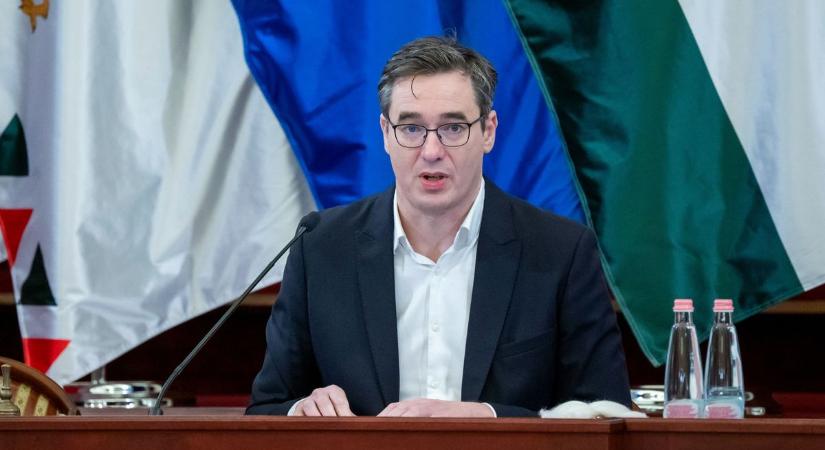 Így kapott karácsonyi védőhálót a Tisza, Karácsonytól