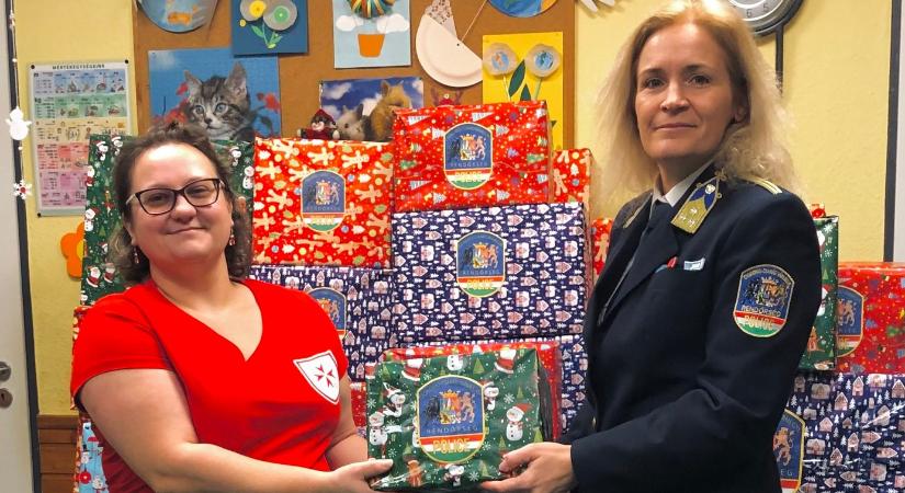 Idén is gyűjtöttek adományokat a csongrád-csanádi rendőrök