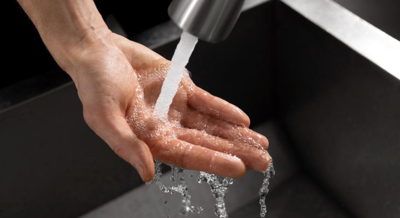 Brutálisan megdrágul a víz Nagybecskereken