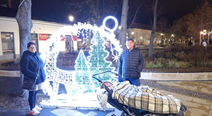 Varázslatos helyre vitték a szülei az SMA-val küzdő Zsoltikát - Fotók!