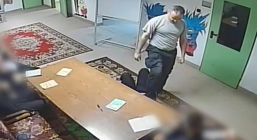 „Egymás seggébe dugtak egy-egy csőre töltött pisztolyt” – évek óta gyűjthették egymásról a kompromittáló anyagokat a Szőlő utca vezetői