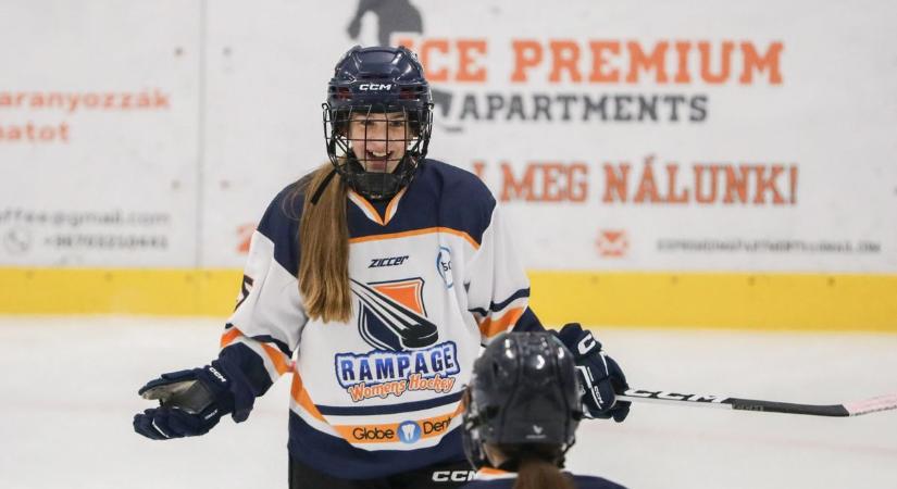 Lányok a jégen: Veszprémben debütált a vadonatúj kezdeményezés (képekkel,  videó)