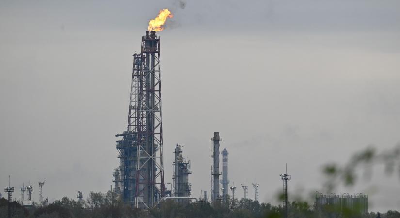 Tűzkár a Mol Dunai Finomítójában: újabb információk