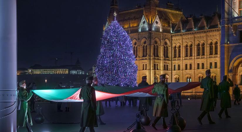 Totális káosz fenyegeti az ünnepeket, minden magyar család érintett, drámai bejelentés jött