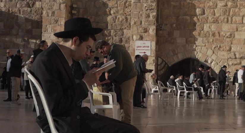 „A Nyugat következik!” – izraeliek és beduinok figyelmeztetnek: egyre terjed a gyűlölet