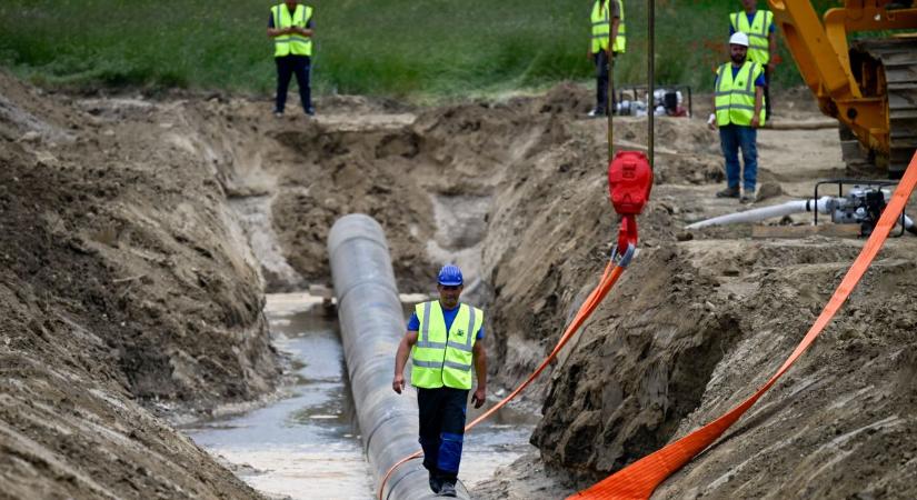 Lehet irigykedni: kenterbe veri a magyar minimálbér a románt – itt vannak a pontos összegek, mennyivel több a nettó