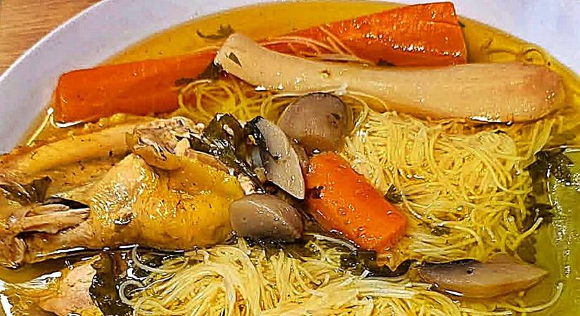 Ez a tyúkhúsleves gyógyítja a lelket is: így főzték a nagymamák vasárnaponként