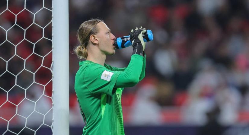 Négy tizenegyest védett a kapusa, Interkontinentális-kupát nyert a PSG