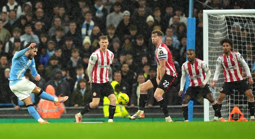 Cherki és Savinho bombájával elődöntős a Man. City az angol Ligakupában