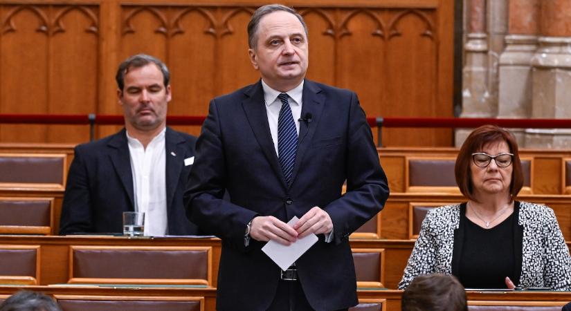 Brenner Koloman számos választó szavazati jogát elvenné és visszahozná a felsőházat