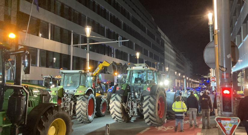 Brüsszel leállt, egy részét már a tüntetés előtt elfoglalták a farmerek