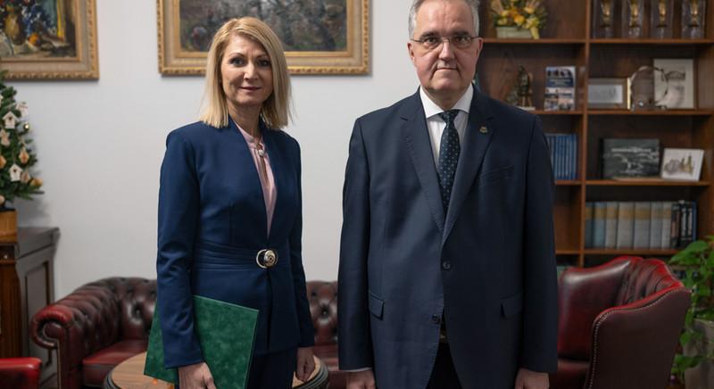 Szilvássy Judit szellemi örökségét viszi tovább Piros Zsuzsanna, az Audiológiai Központ új vezetője