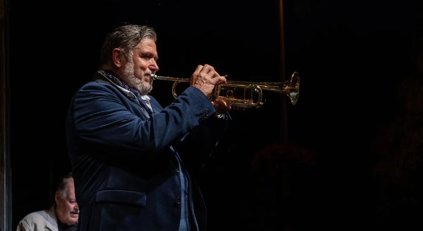 Mi történt? Galambos Lajos a gyerekei nélkül tölti a karácsonyt!