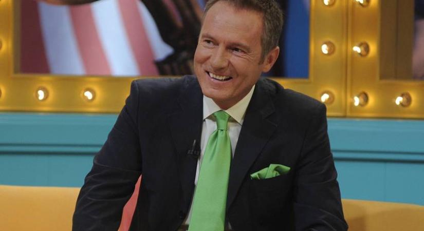 Frei Tamás 17 éve búcsúzott a tévézéstől: 59 évesen ilyen pompában él Budapesten