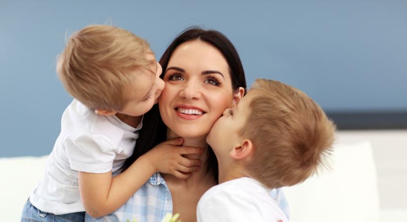 Januártól a 40 év alatti kétgyerekes anyák is szja-mentesek lesznek