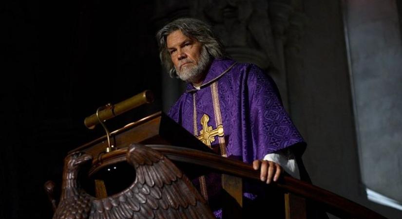 Tőrbe ejtve – Ébredj fel, halott ember: Színpadi krimi (kritika)