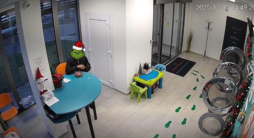 Videóra vették, ahogy a szolnoki Grincs az utolsó szem szaloncukrot is ellopja egy szolnoki mosodából – videóval