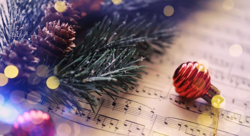 Az ünnepi készülődés részeként karácsonyi felvételek és kották várják a pécsi Olvasókat