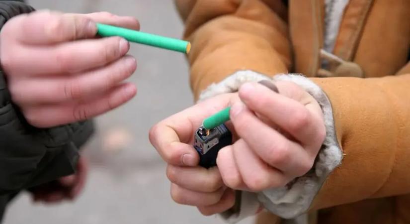 Felháborító: szórakozásból dobálják petárdával a járókelőket Solymáron