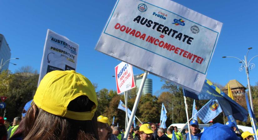 Mintegy 4000 szakszervezeti tag tüntet csütörtökön a Cotroceni-palotánál, az államfő közbelépést követelve